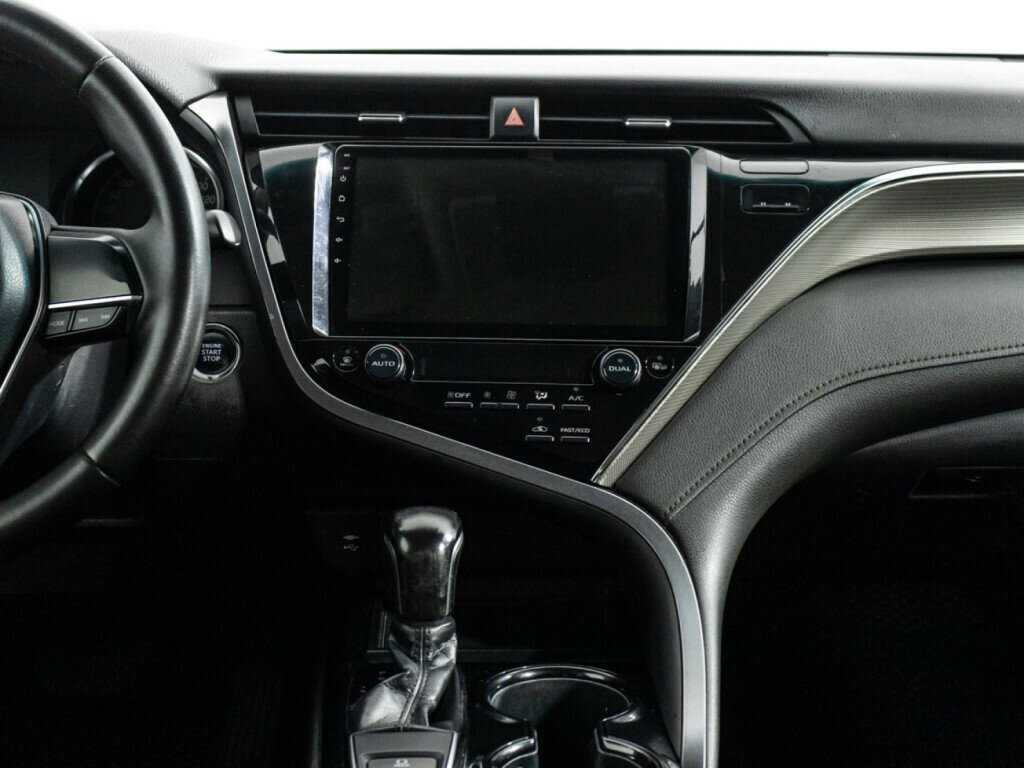 Купить Toyota Camry с пробегом. Фото: #13
