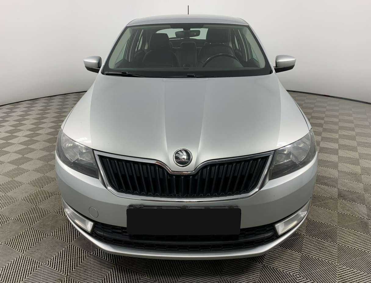 Купить Skoda Rapid с пробегом. Фото: #1