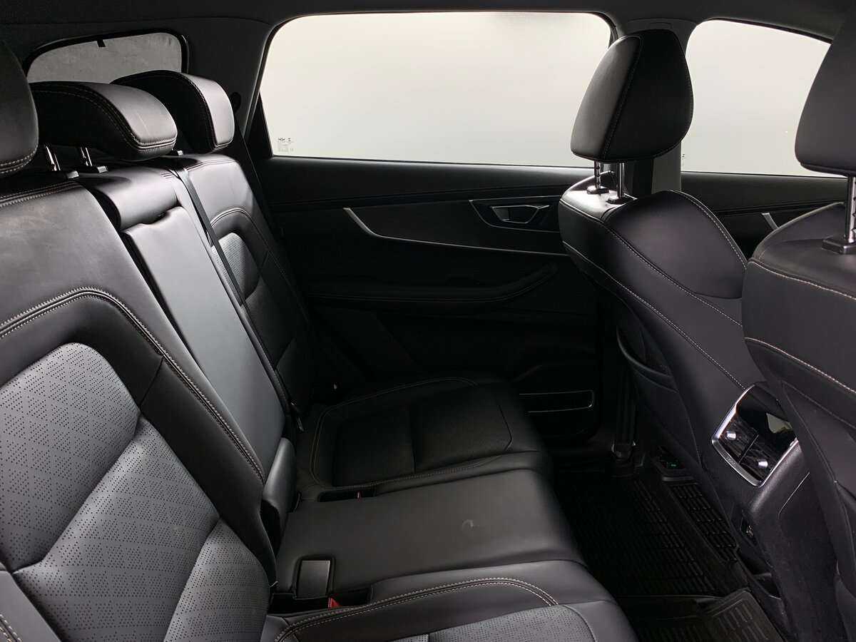 Купить Chery Tiggo 8 с пробегом. Фото: #14