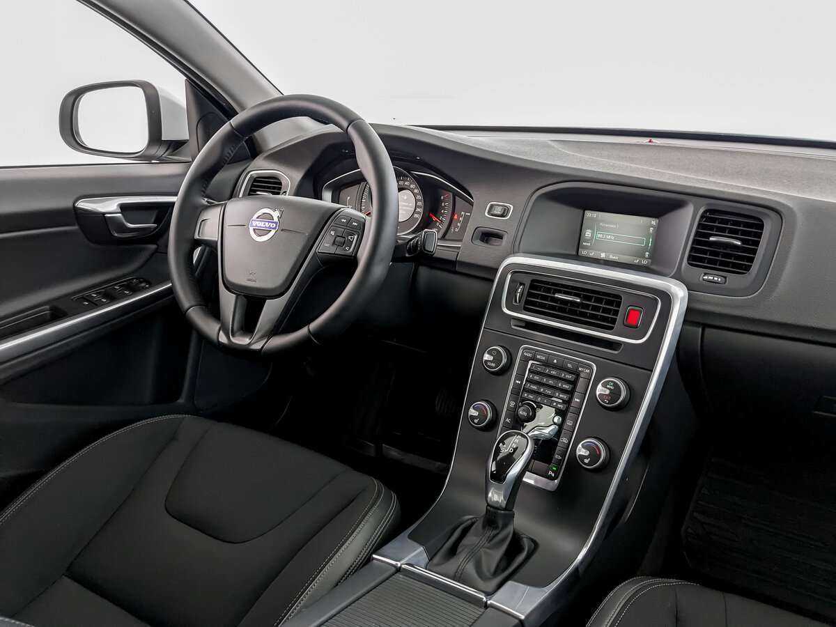 Купить Volvo S60 с пробегом. Фото: #23