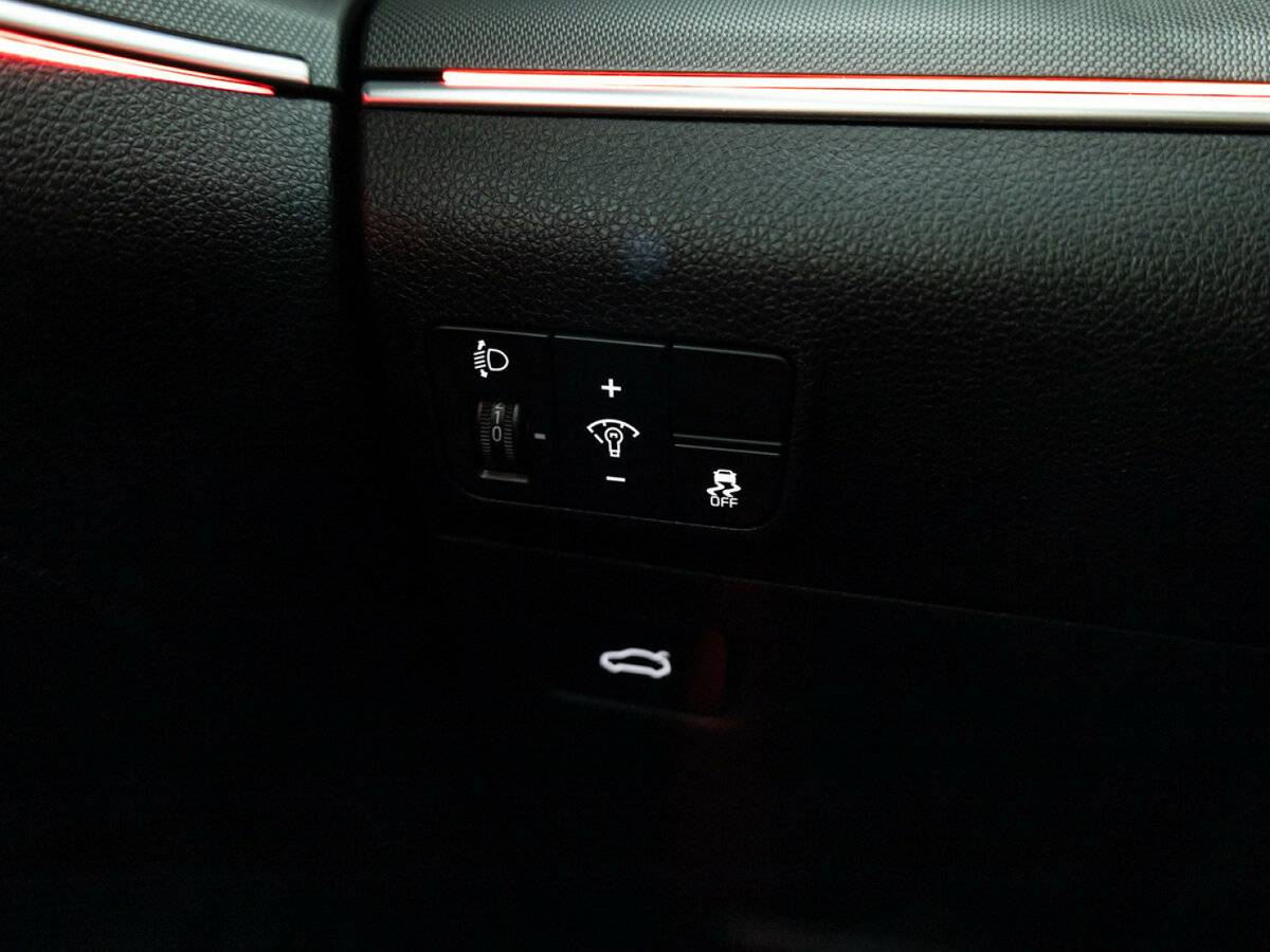 Купить Kia K5 с пробегом. Фото: #20