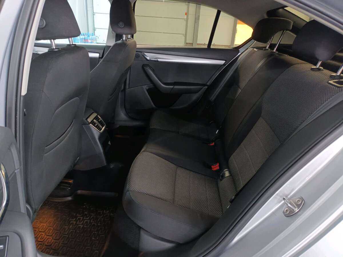 Купить Skoda Octavia с пробегом. Фото: #12