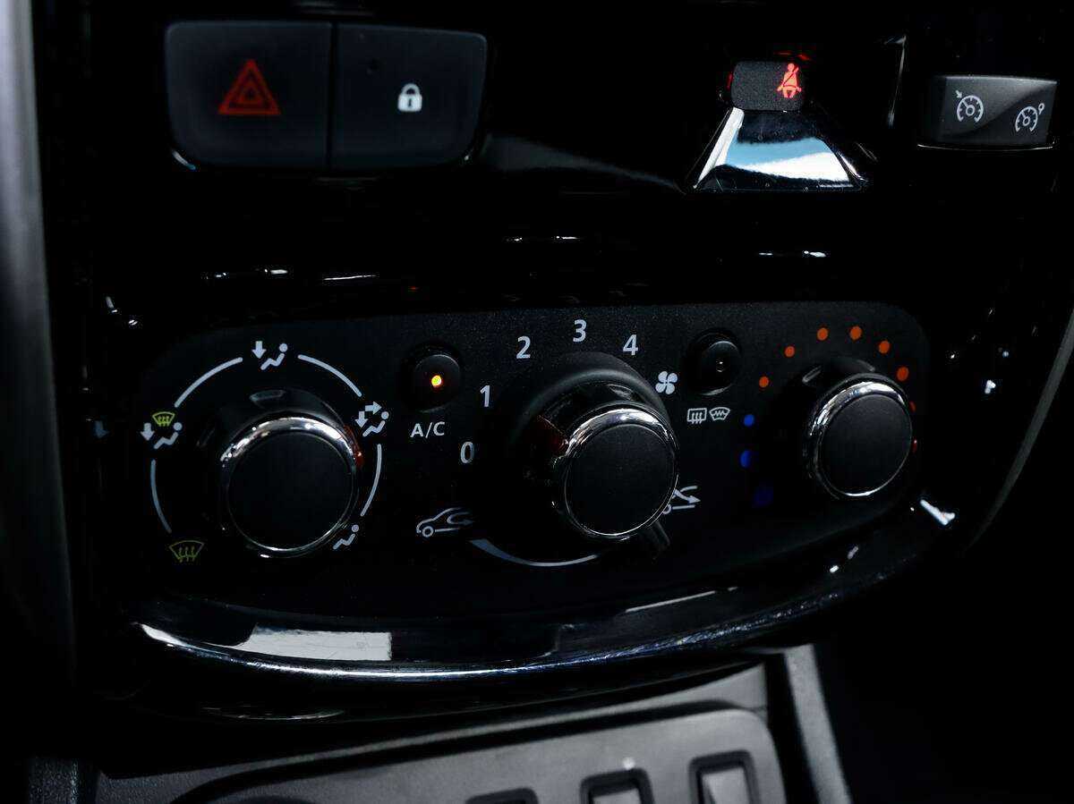 Купить Nissan Terrano с пробегом. Фото: #14