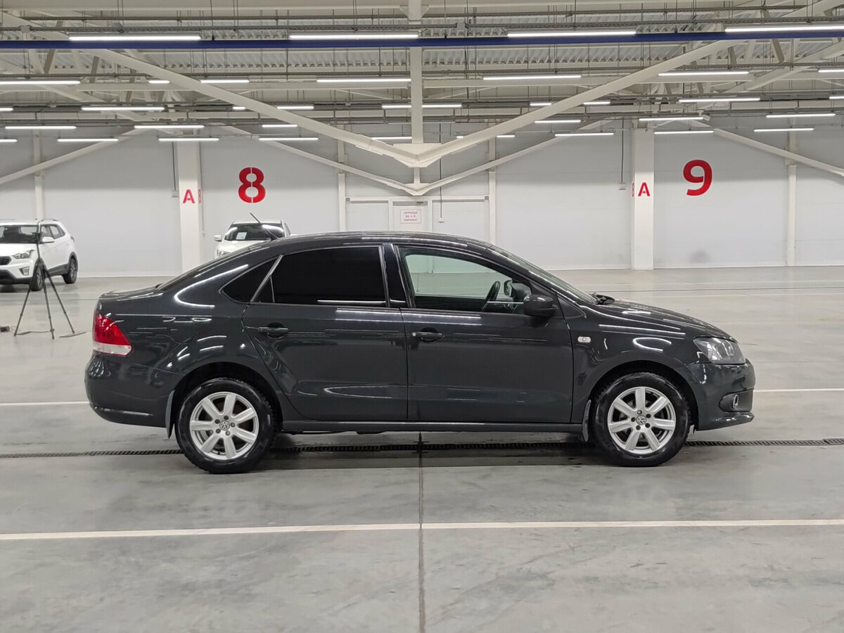 Купить Volkswagen Polo с пробегом. Фото: #3