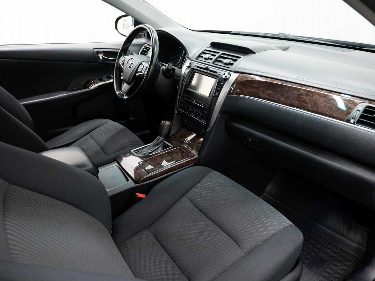 Купить Toyota Camry с пробегом. Фото: #10