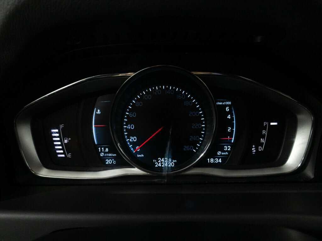 Купить Volvo S80 с пробегом. Фото: #11