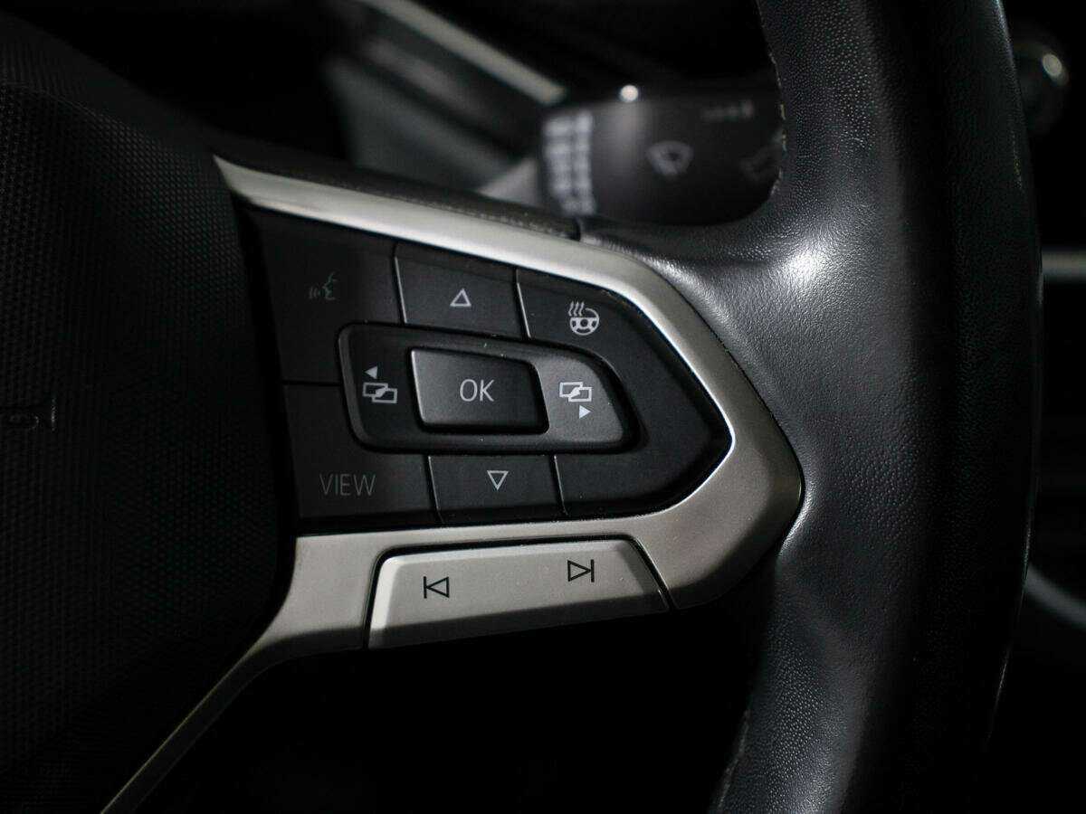 Купить Volkswagen Polo с пробегом. Фото: #16