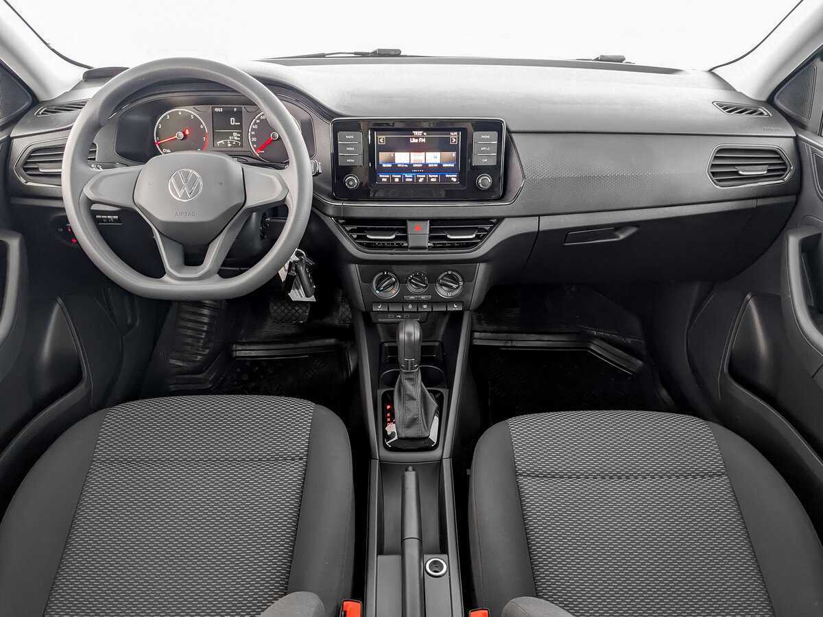 Купить Volkswagen Polo с пробегом. Фото: #11