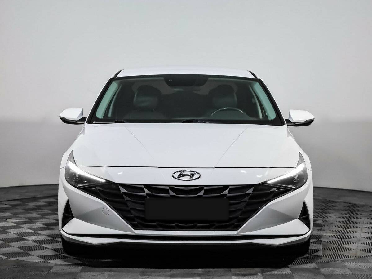 Купить Hyundai Elantra с пробегом. Фото: #1