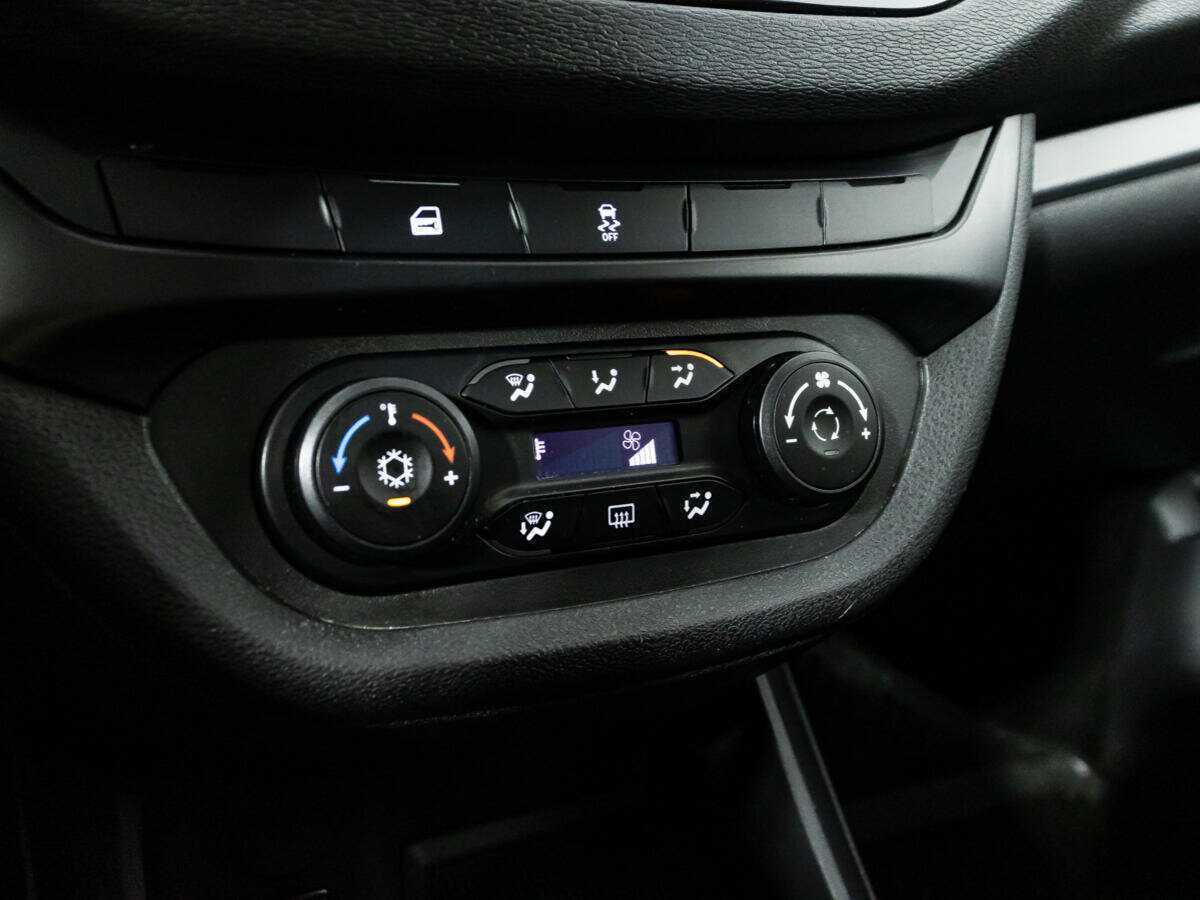 Купить Lada (ВАЗ) Vesta с пробегом. Фото: #15