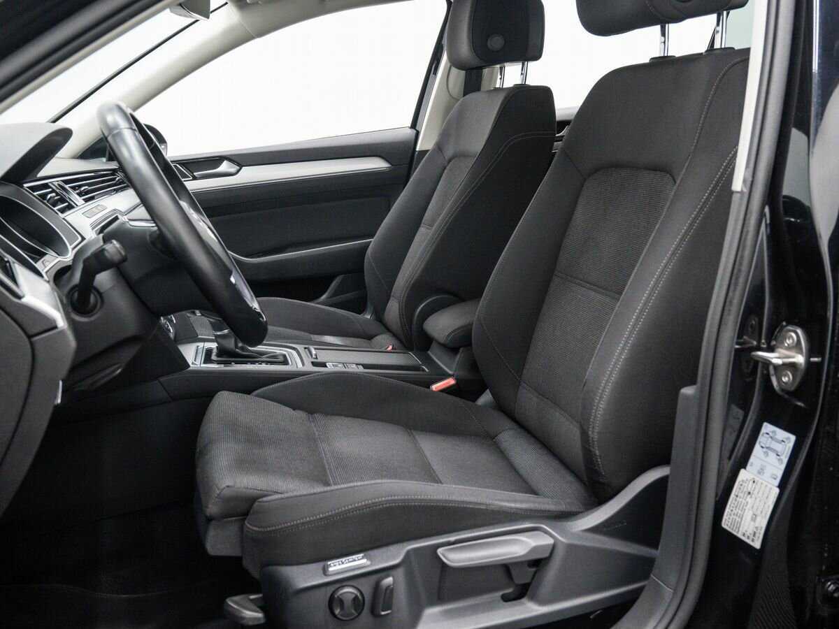 Купить Volkswagen Passat с пробегом. Фото: #13