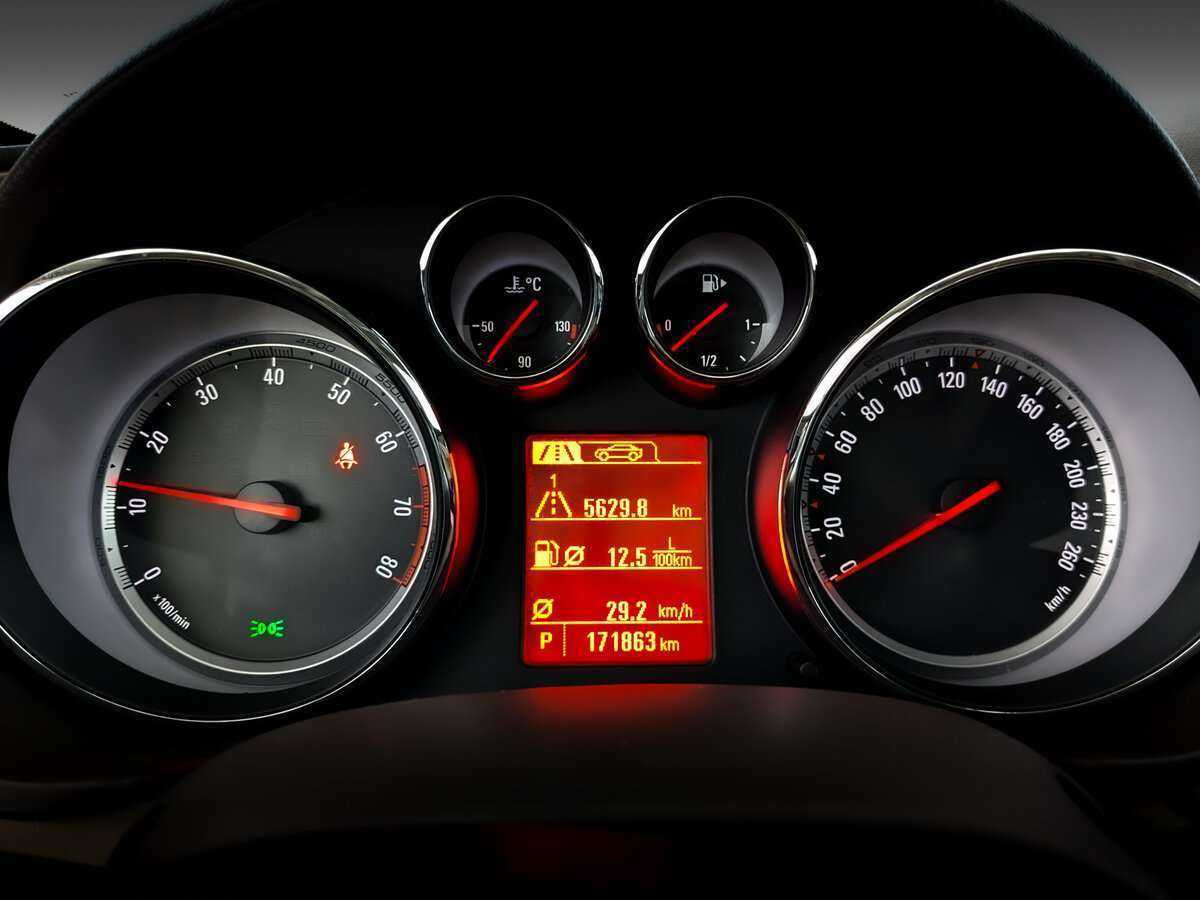 Купить Opel Insignia с пробегом. Фото: #10