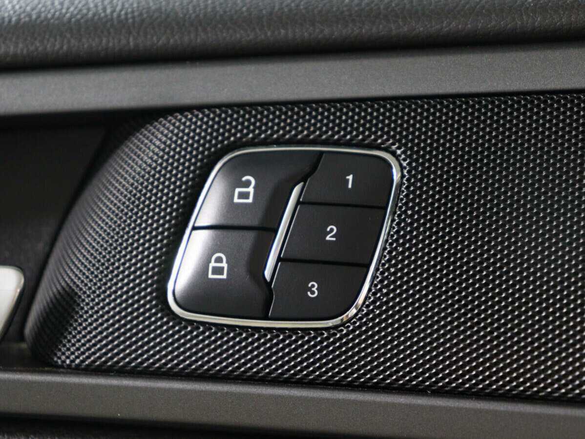 Купить Ford Mondeo с пробегом. Фото: #14