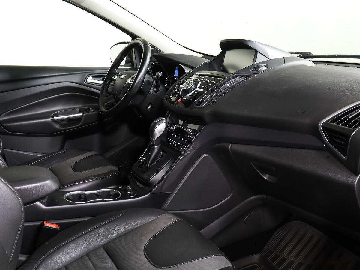 Купить Ford Kuga с пробегом. Фото: #7