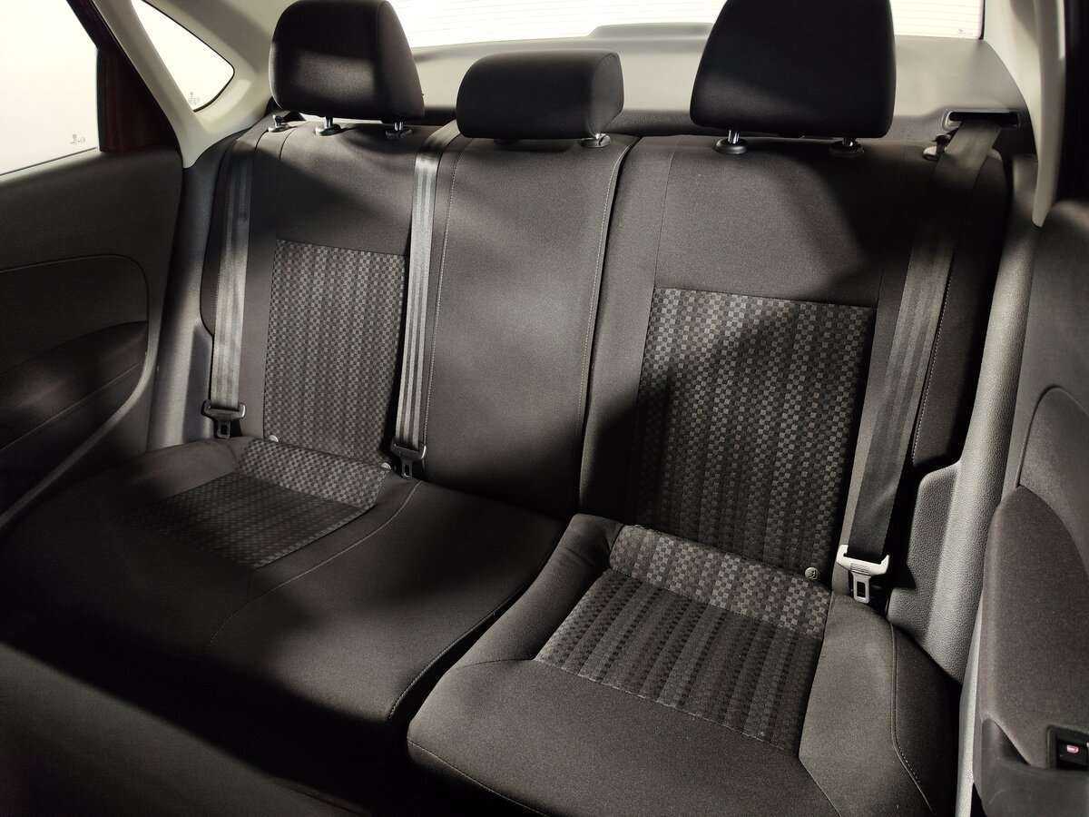 Купить Volkswagen Polo с пробегом. Фото: #12