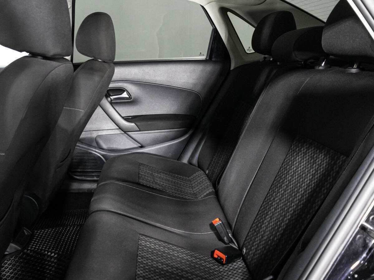 Купить Volkswagen Polo с пробегом. Фото: #9