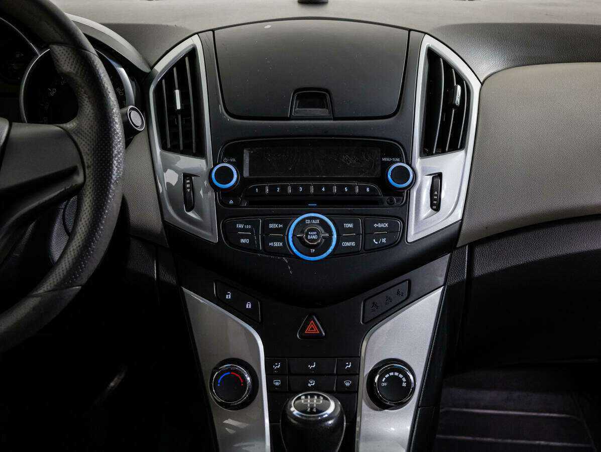 Купить Chevrolet Cruze с пробегом. Фото: #13