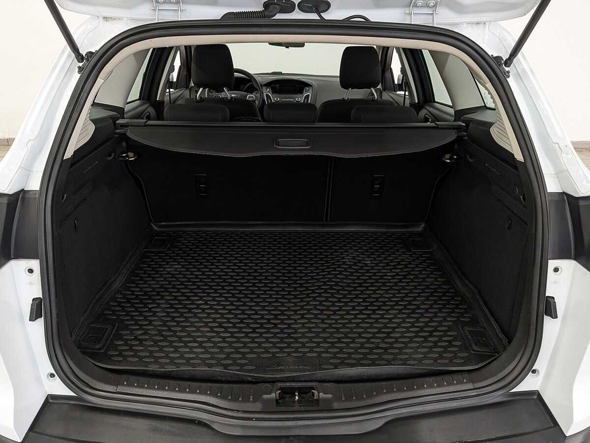 Купить Ford Focus с пробегом. Фото: #9