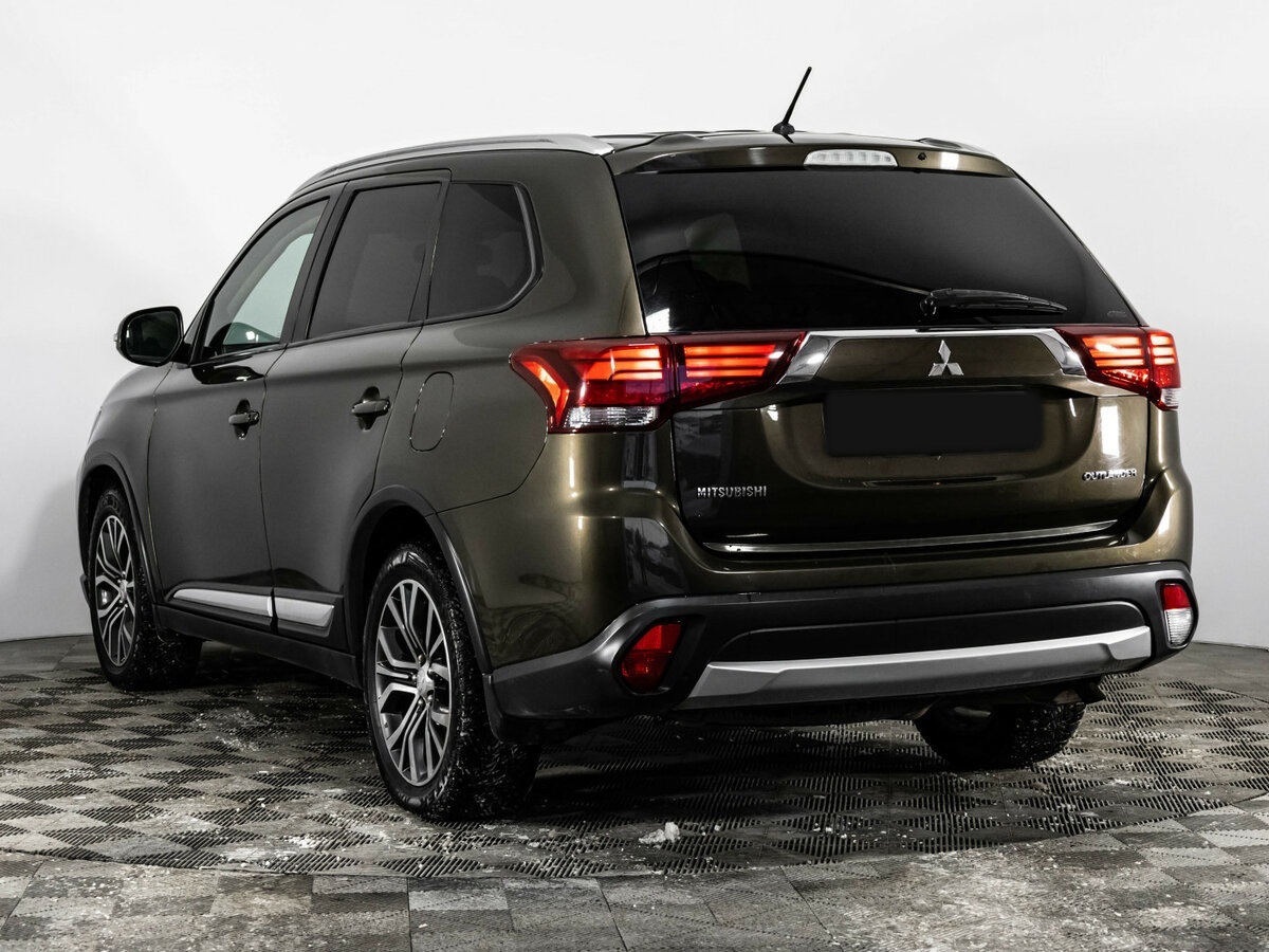 Купить Mitsubishi Outlander с пробегом. Фото: #5
