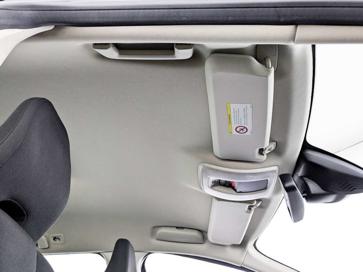 Купить Volvo XC60 с пробегом. Фото: #21