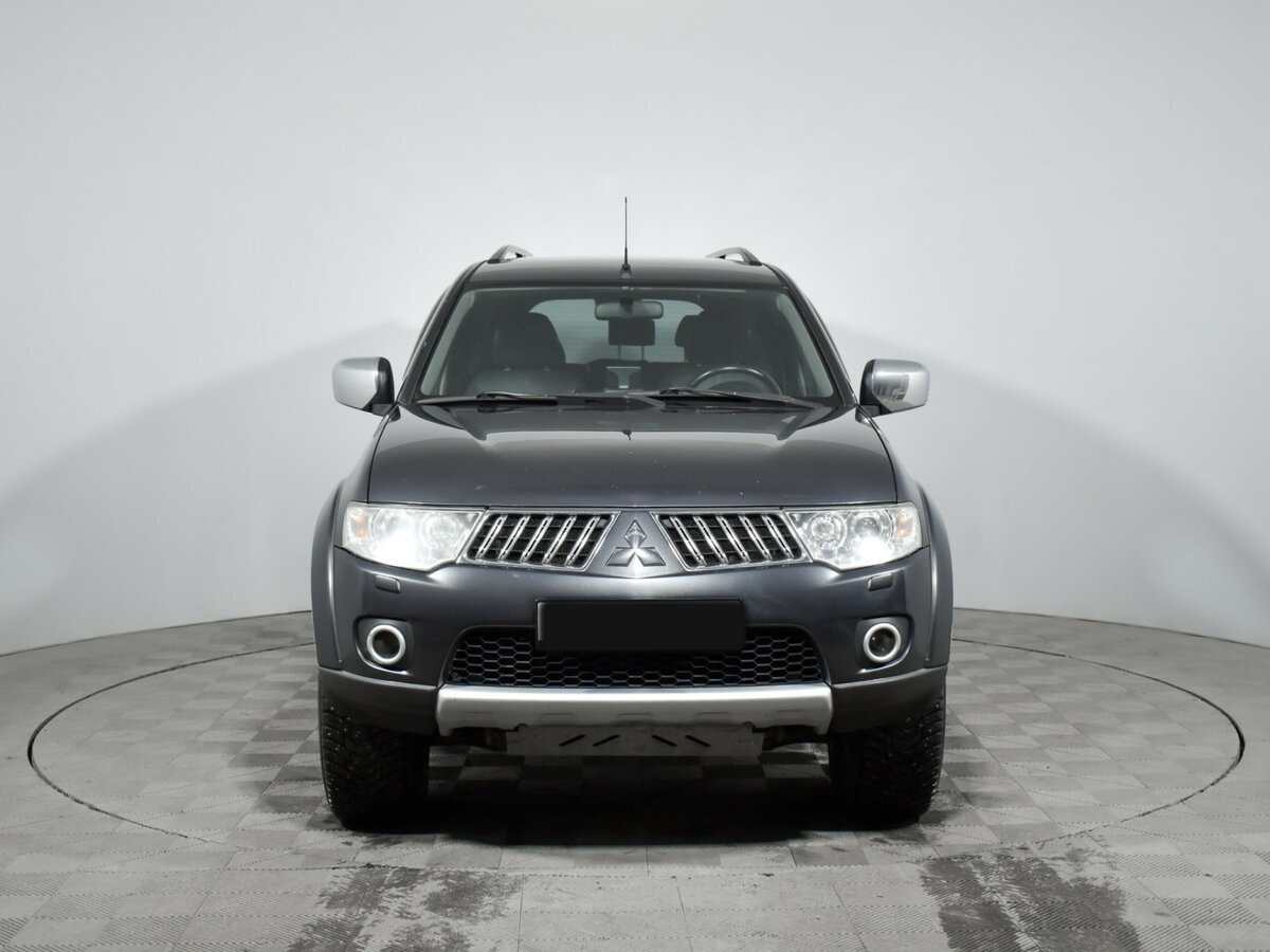 Купить Mitsubishi Pajero Sport с пробегом. Фото: #1