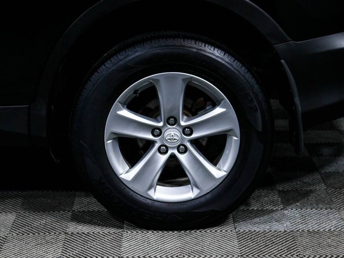 Купить Toyota RAV4 с пробегом. Фото: #14