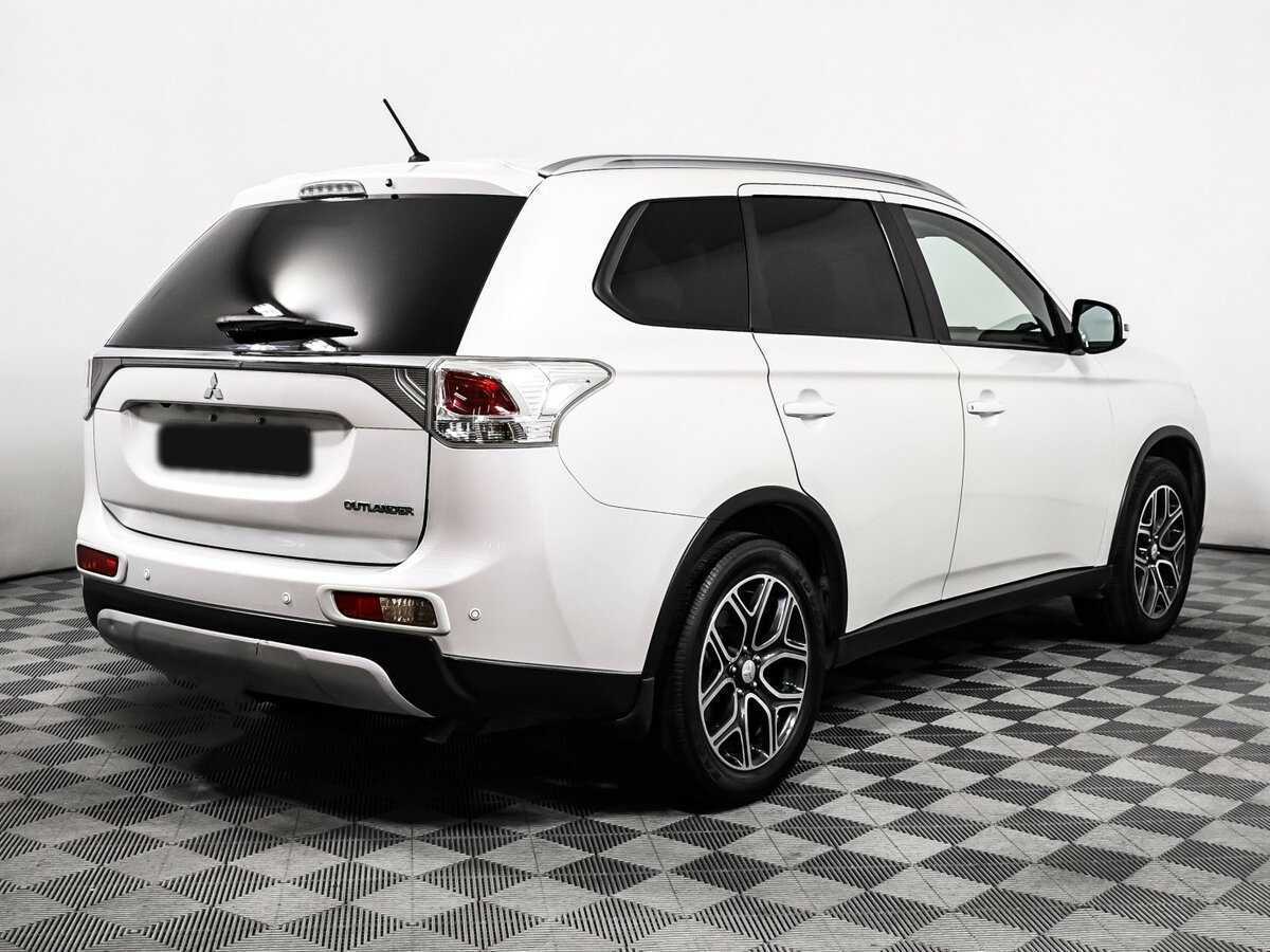 Купить Mitsubishi Outlander с пробегом. Фото: #4