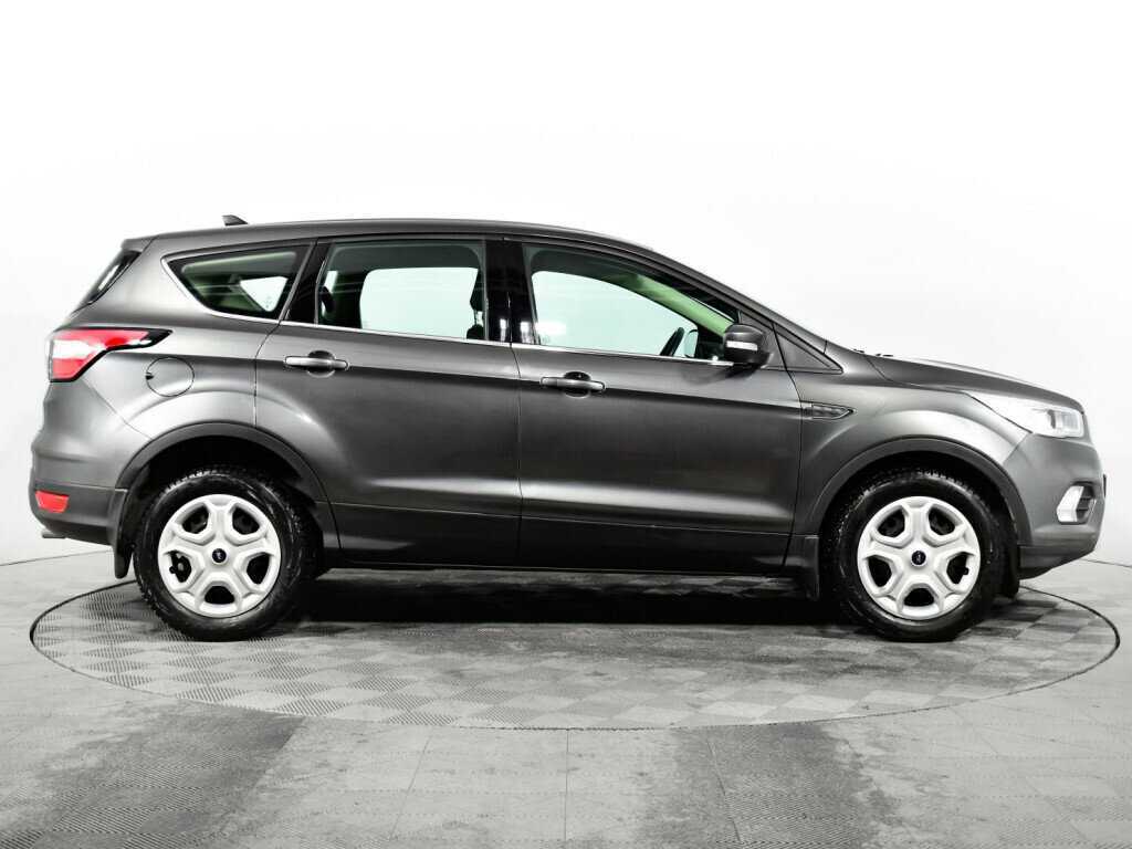 Купить Ford Kuga с пробегом. Фото: #3