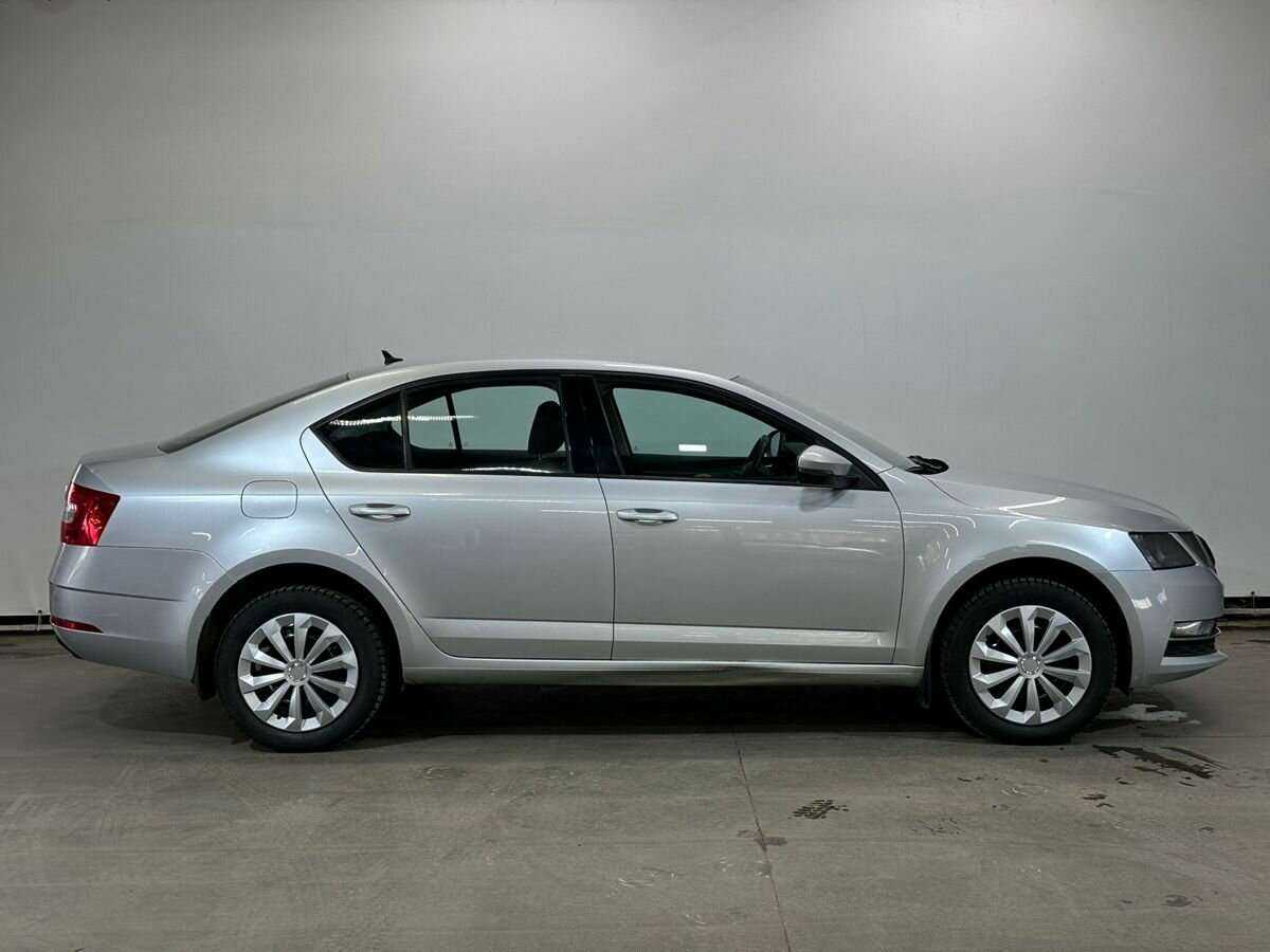 Купить Skoda Octavia с пробегом. Фото: #3