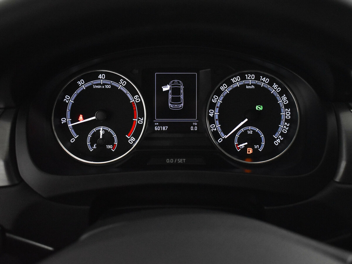 Купить Skoda Rapid с пробегом. Фото: #17