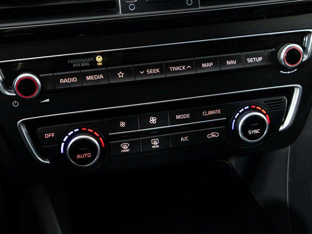 Купить Kia Optima с пробегом. Фото: #17