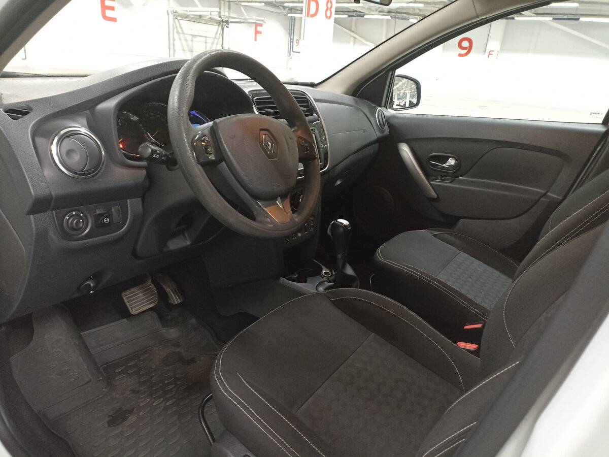 Купить Renault Logan с пробегом. Фото: #15