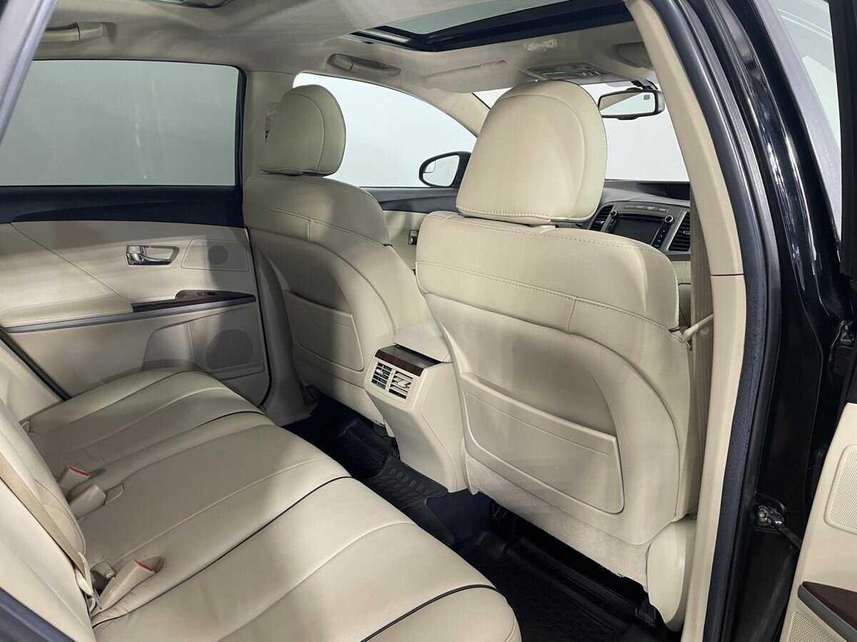 Купить Toyota Venza с пробегом. Фото: #16