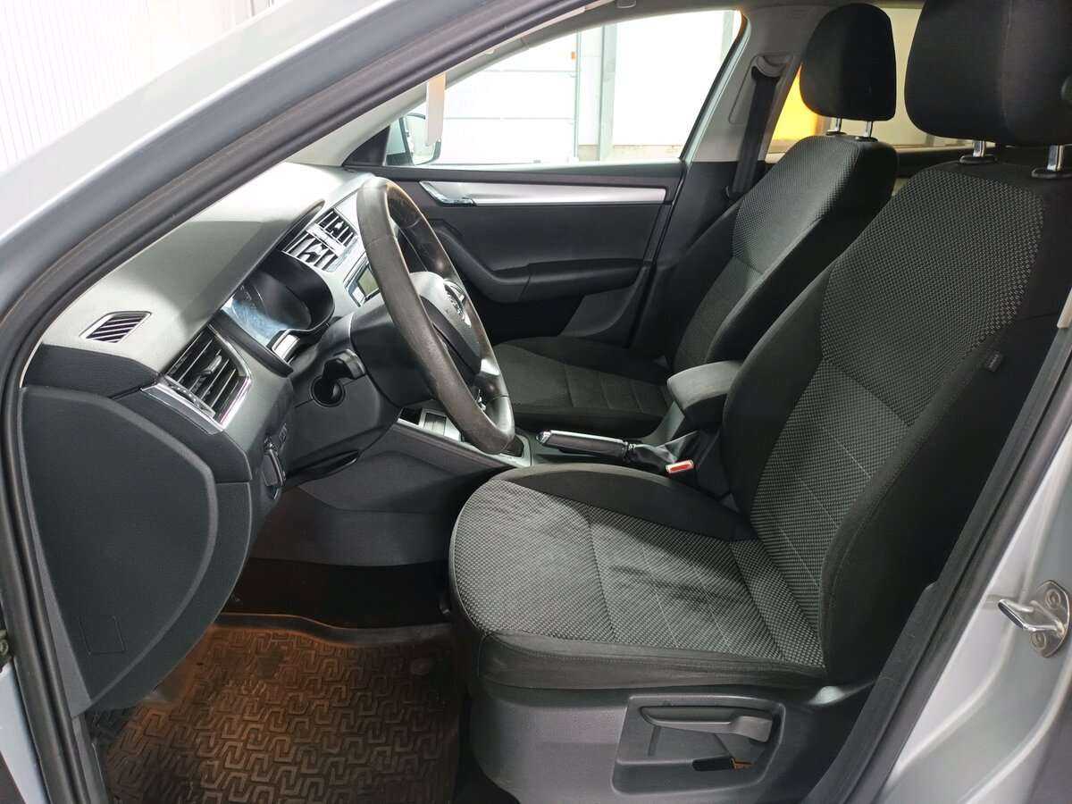 Купить Skoda Octavia с пробегом. Фото: #11