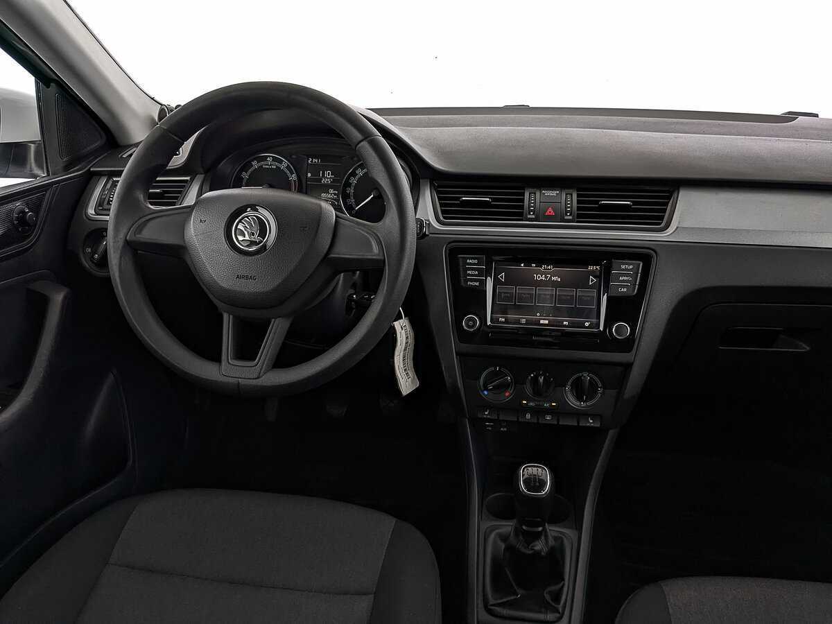 Купить Skoda Rapid с пробегом. Фото: #24