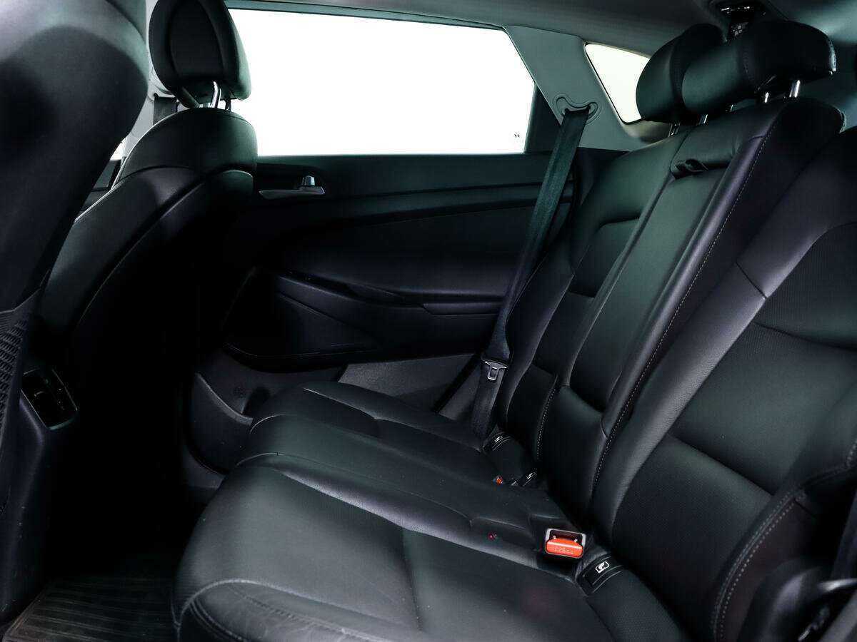Купить Hyundai Tucson с пробегом. Фото: #8