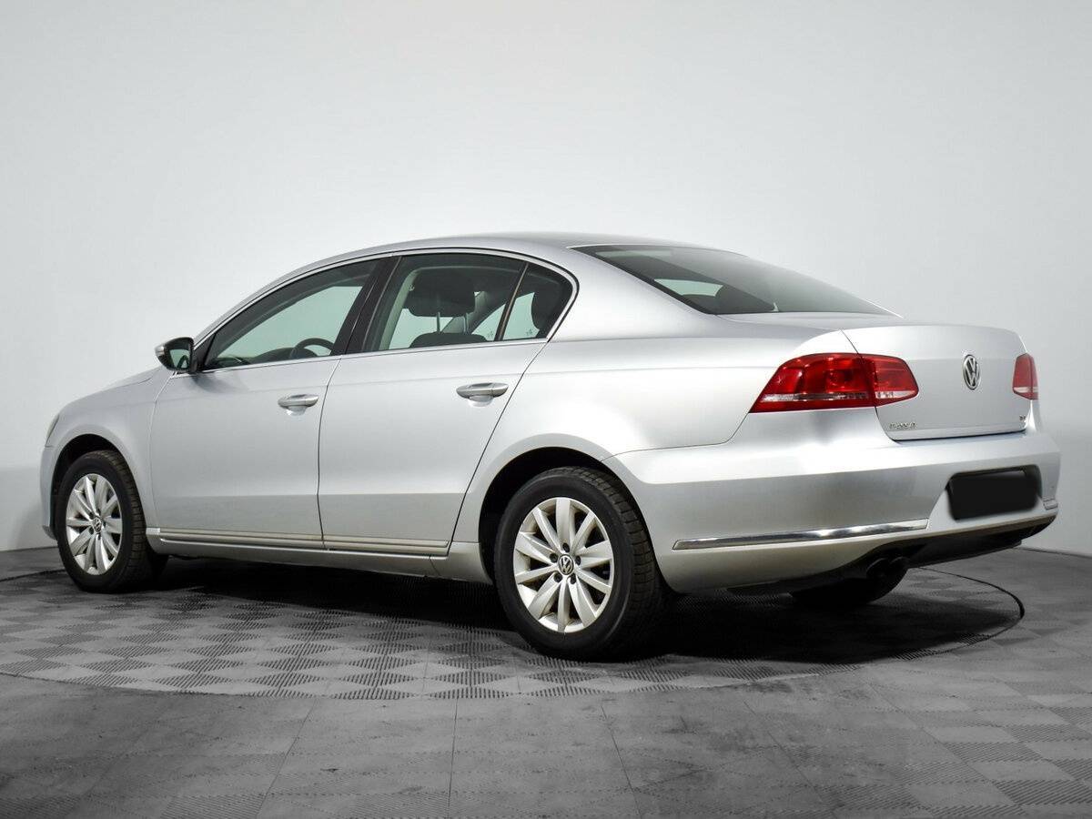 Купить Volkswagen Passat с пробегом. Фото: #6