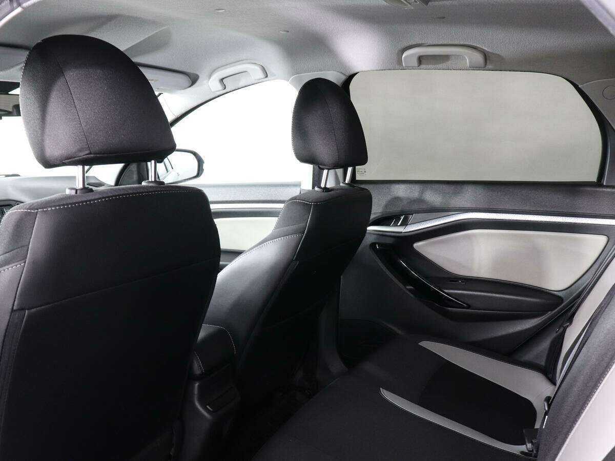 Купить Lada (ВАЗ) Vesta с пробегом. Фото: #11