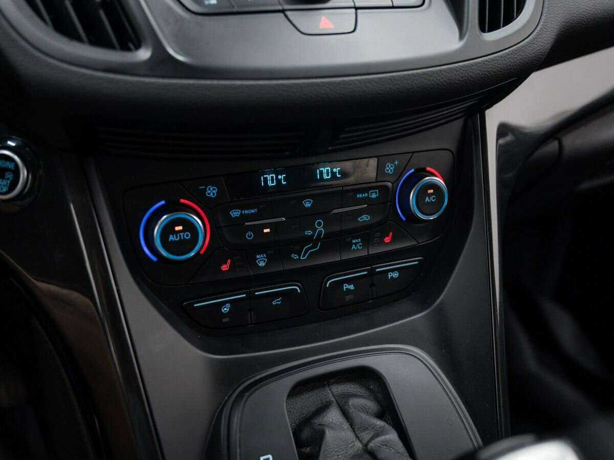 Купить Ford Kuga с пробегом. Фото: #23