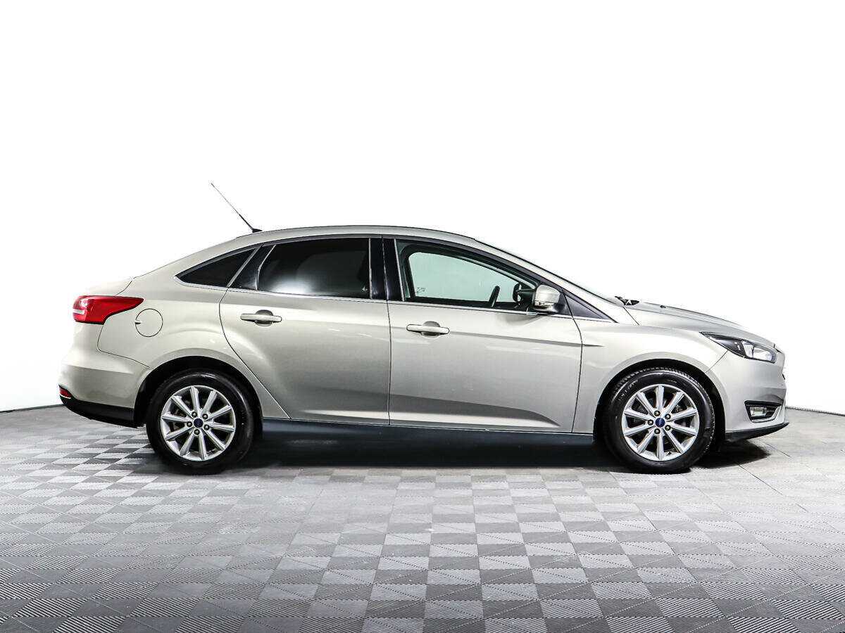 Купить Ford Focus с пробегом. Фото: #2