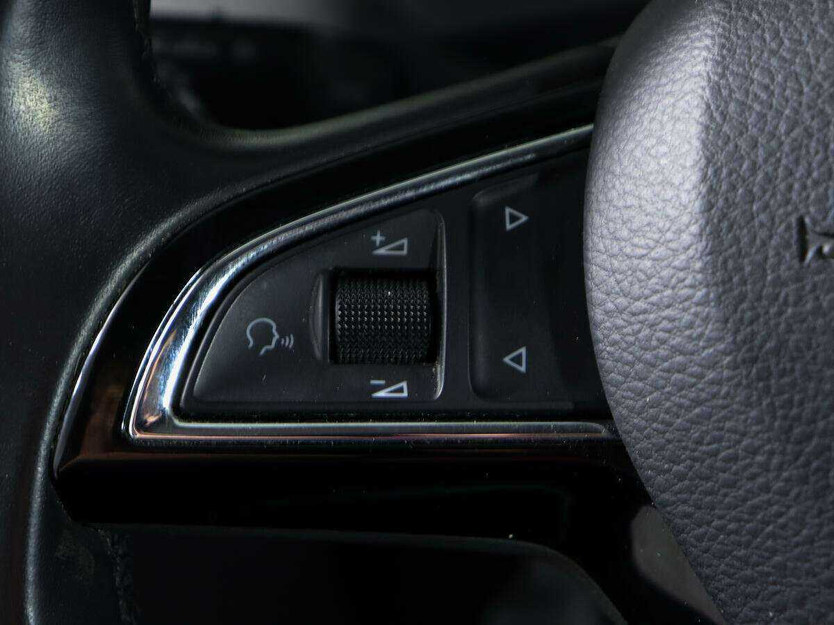 Купить Skoda Rapid с пробегом. Фото: #15