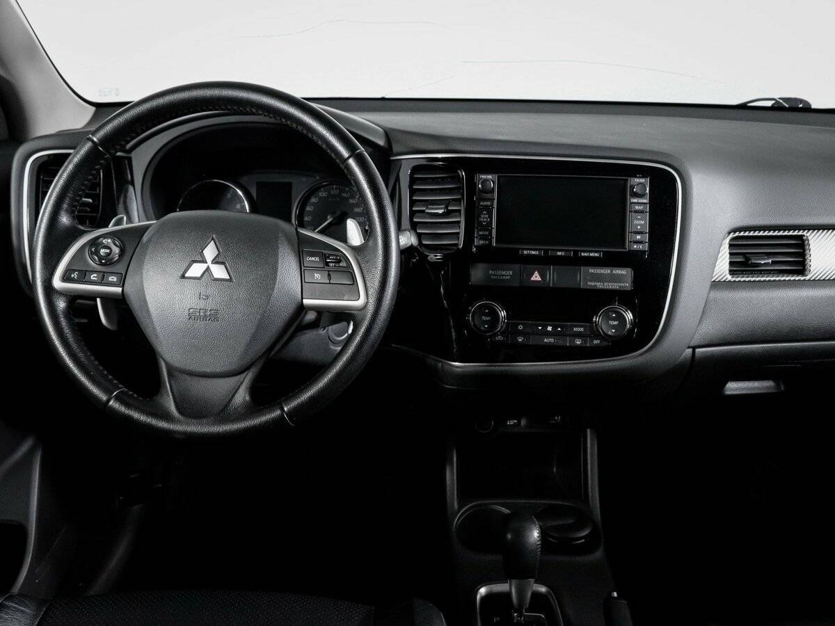 Купить Mitsubishi Outlander с пробегом. Фото: #11