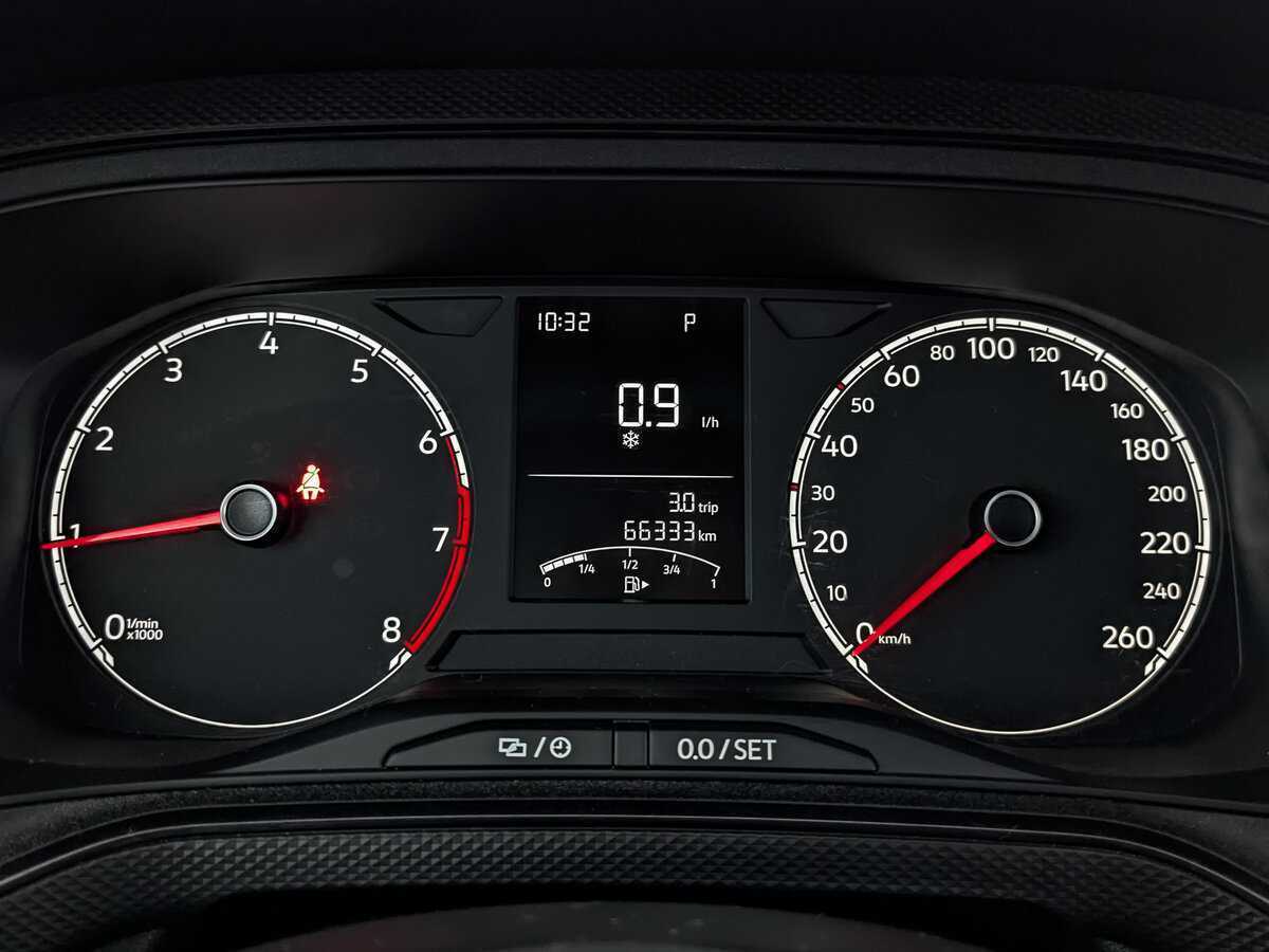 Купить Volkswagen Polo с пробегом. Фото: #15