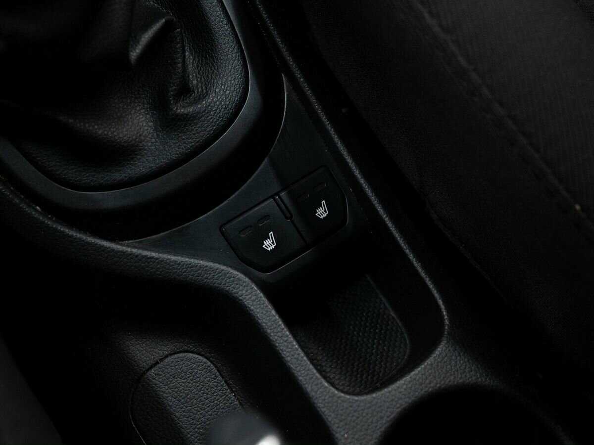 Купить Kia Rio с пробегом. Фото: #18