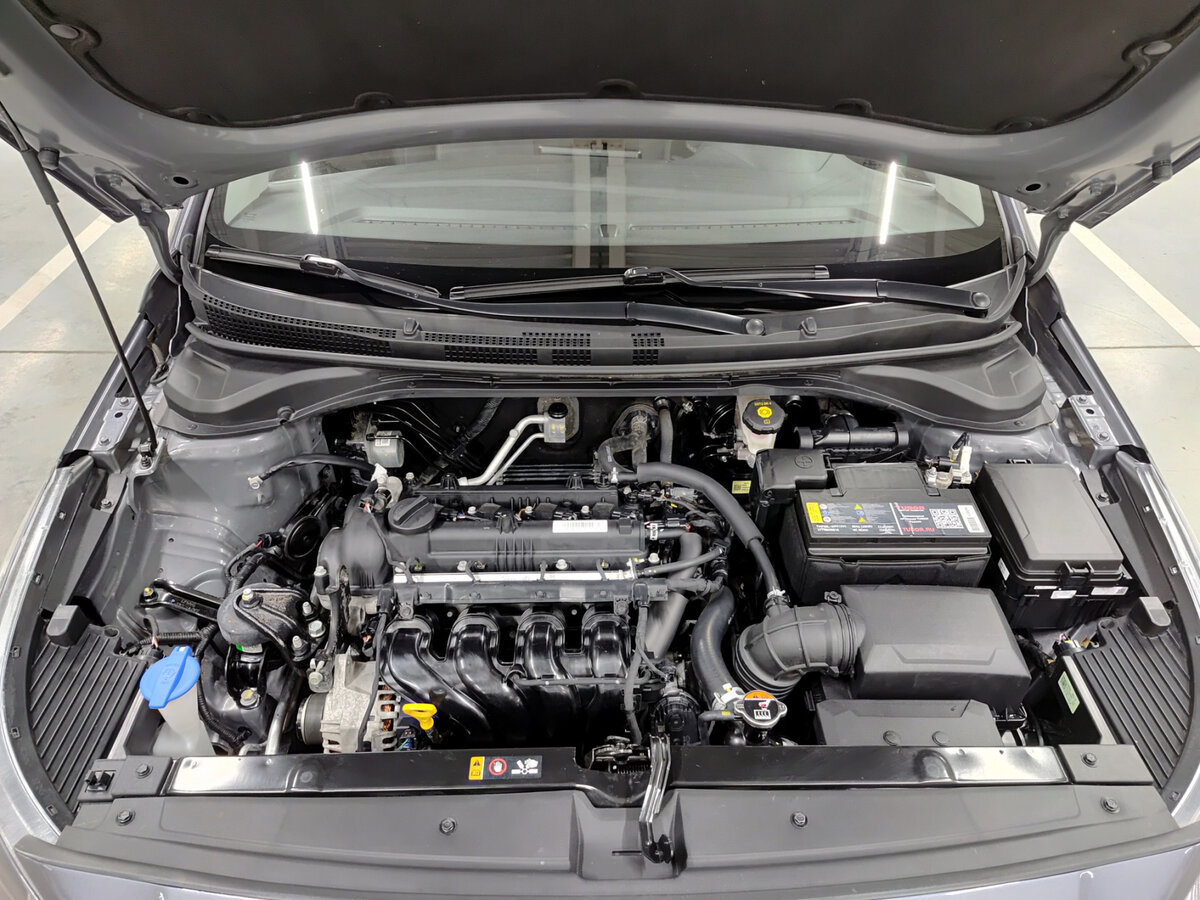 Купить Hyundai Solaris с пробегом. Фото: #8