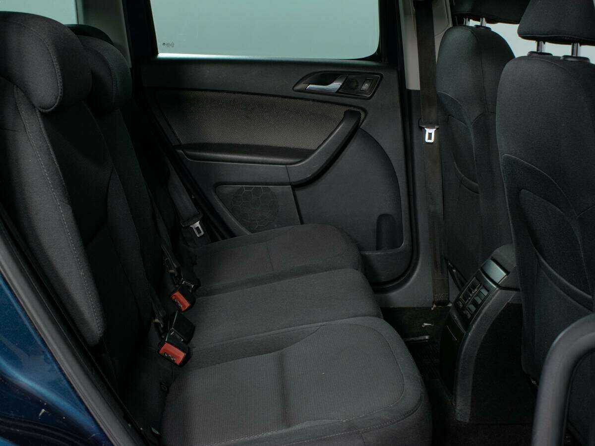 Купить Skoda Yeti с пробегом. Фото: #9