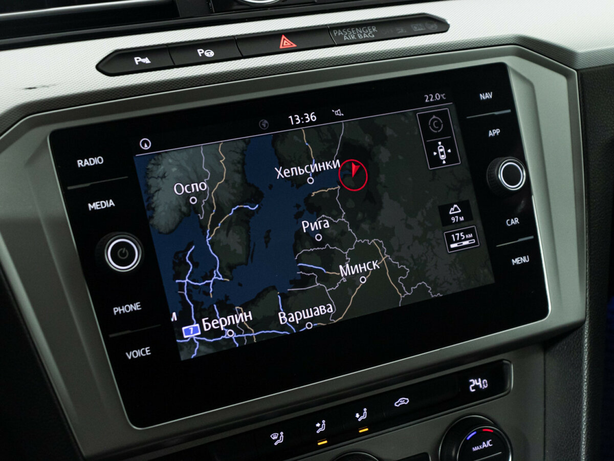 Купить Volkswagen Passat с пробегом. Фото: #11
