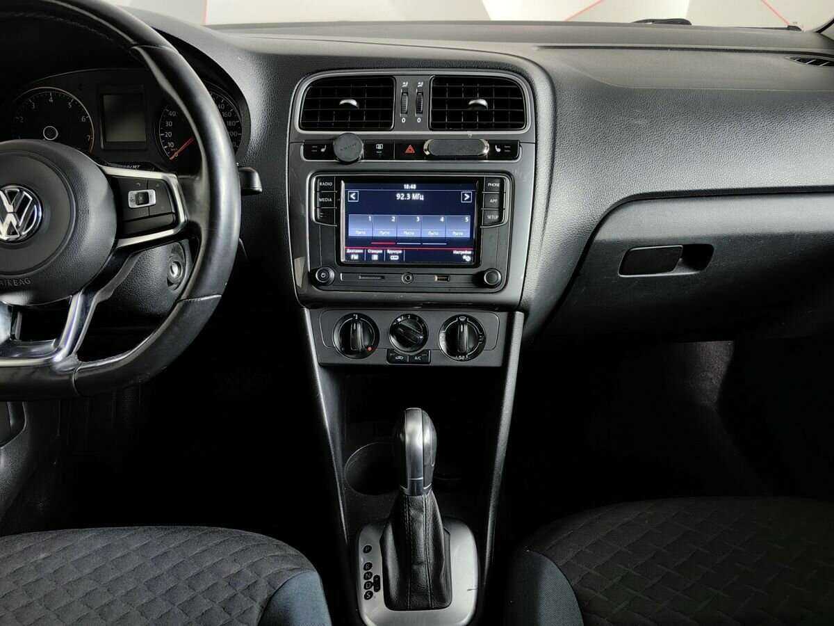 Купить Volkswagen Polo с пробегом. Фото: #10