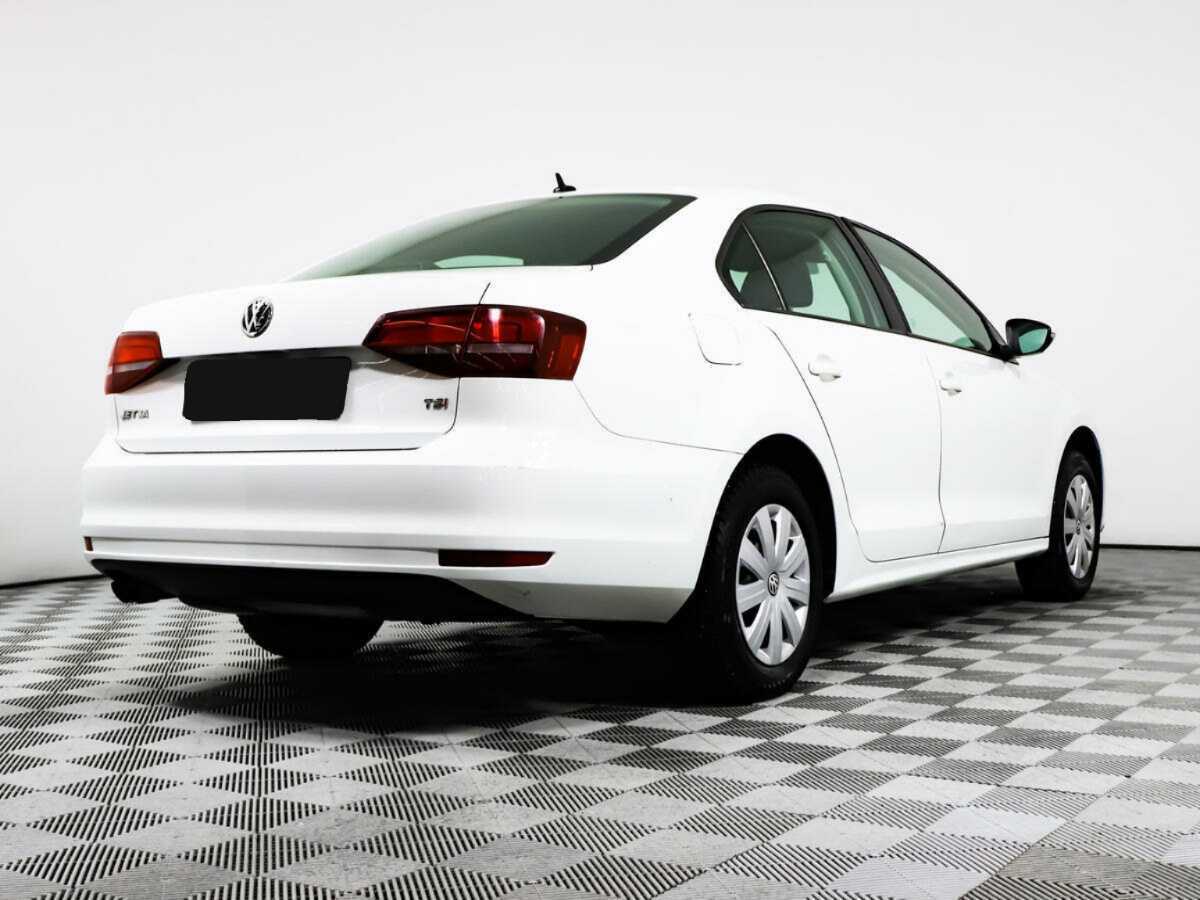 Купить Volkswagen Jetta с пробегом. Фото: #3