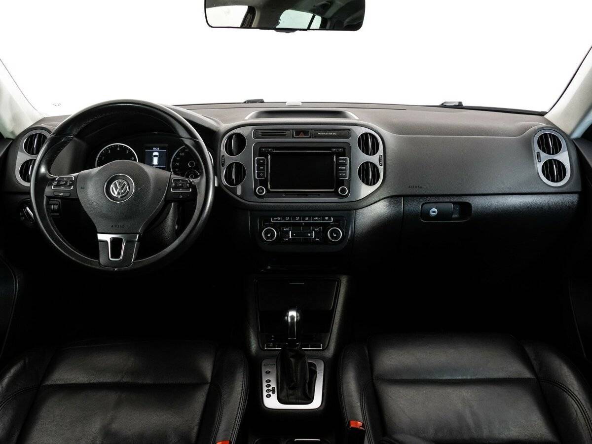 Купить Volkswagen Tiguan с пробегом. Фото: #9